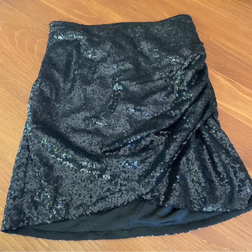 anna-kaci California Black Mini Ruched Sequin Skirt - Small